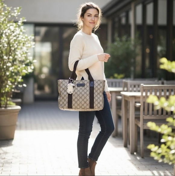 Gucci Handbags - Gucci GG Supreme Vintage Small Tote Bag